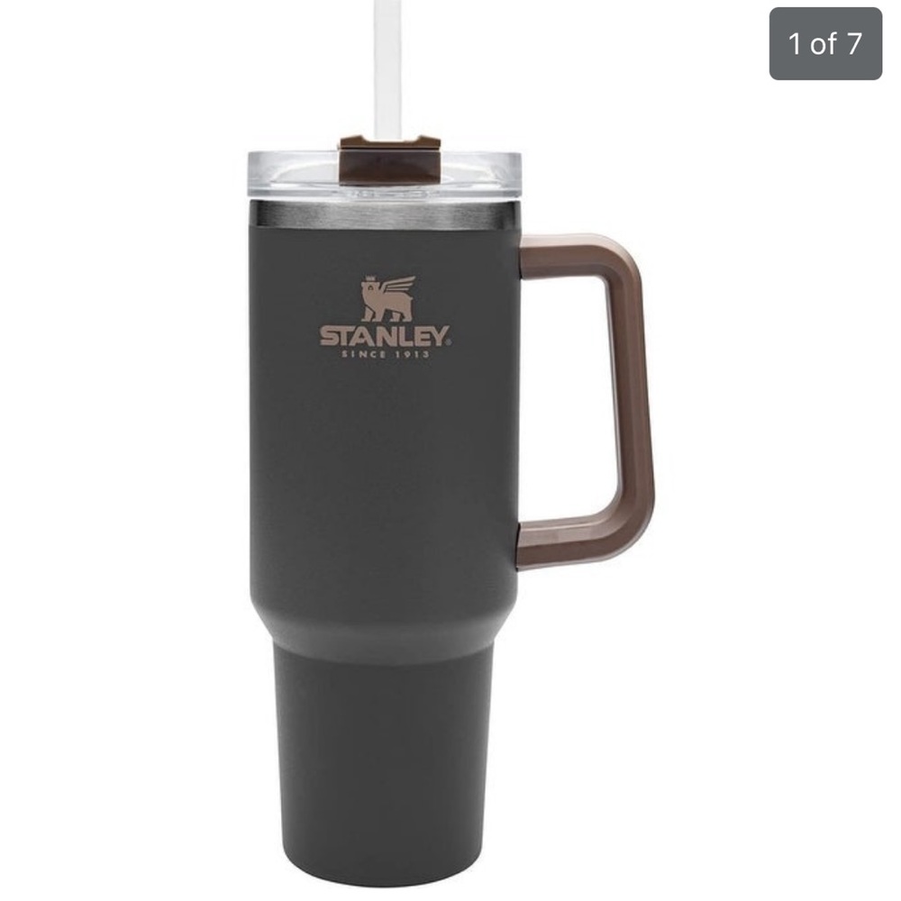 NWT Stanley Adventure Quencher 40 oz - Coal